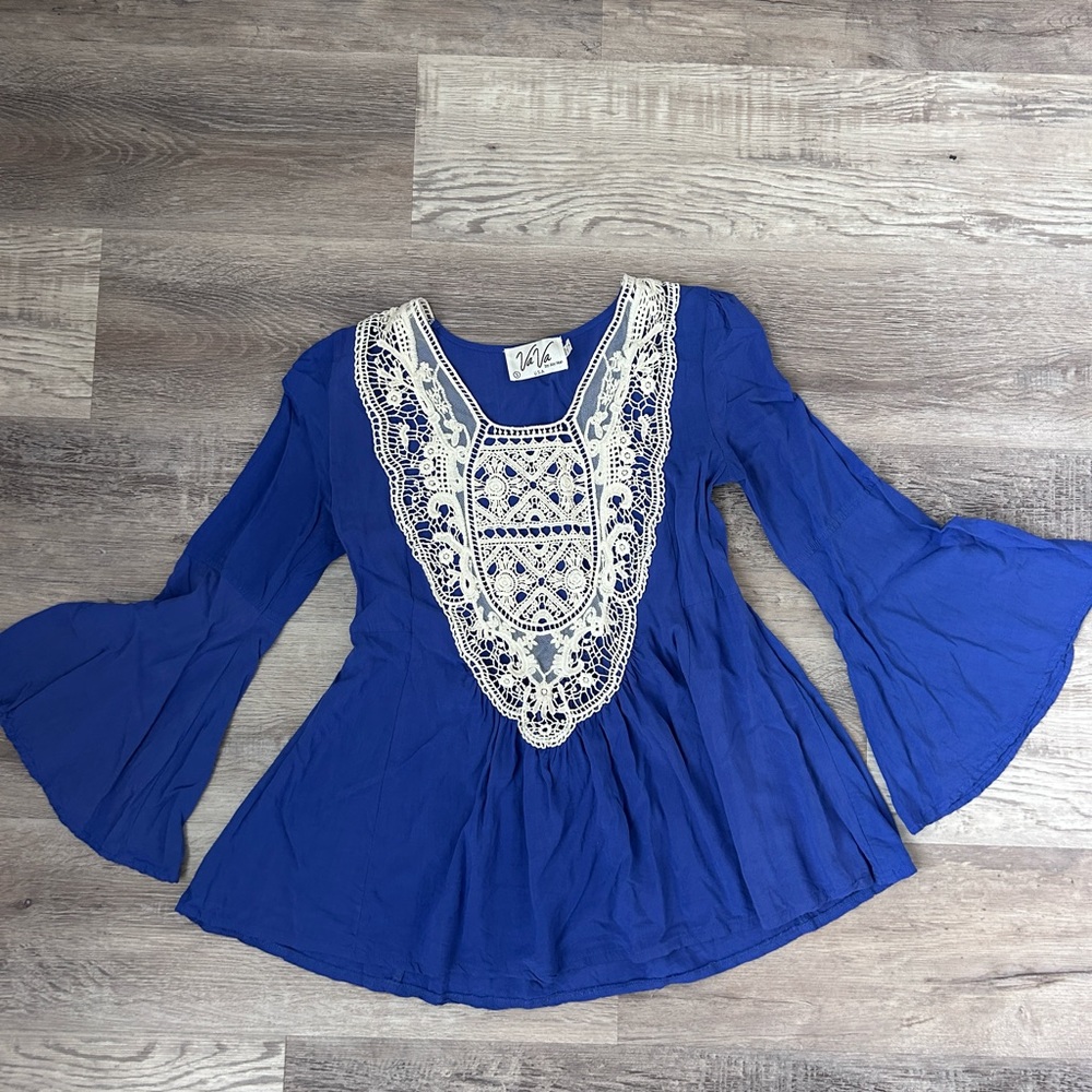 Vava by Joy Han Bell Sleeved Blouse